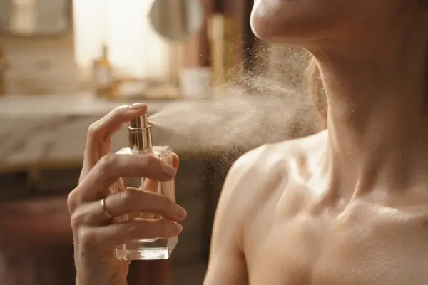 روشهای صحیح استفاده از عطر